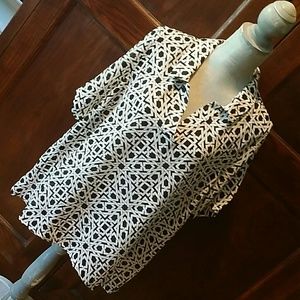 Black and White geometric print shirt